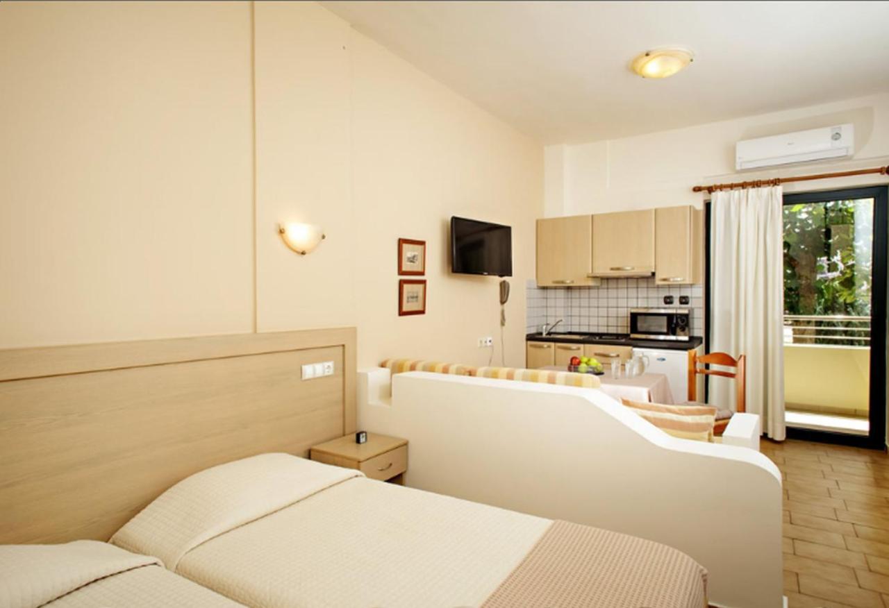 Lili Apartments,Oasis 2,5 Km From Hania Center Parigoria 외부 사진